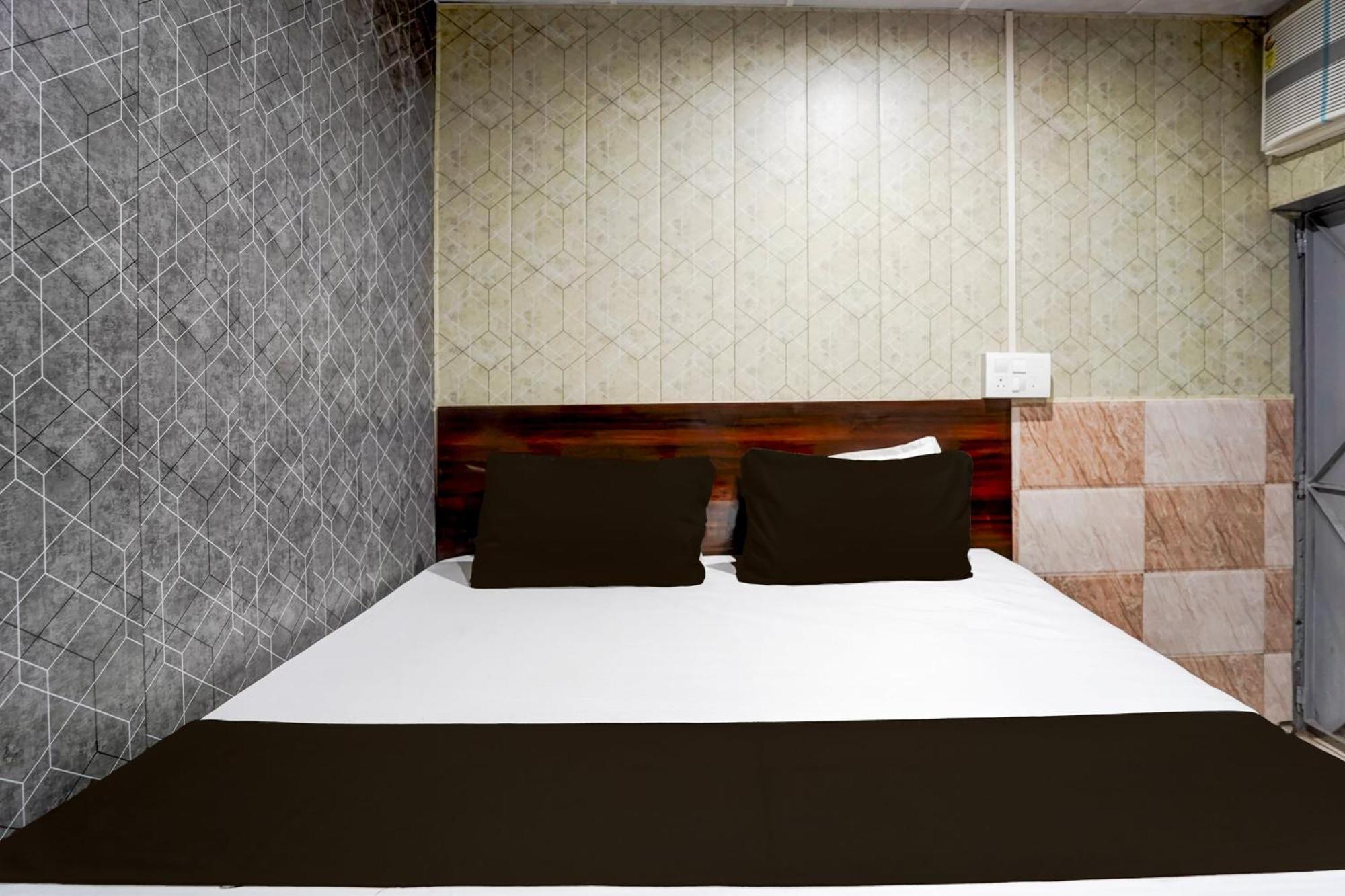 Hotel O Anant Ghaziabad Luaran gambar