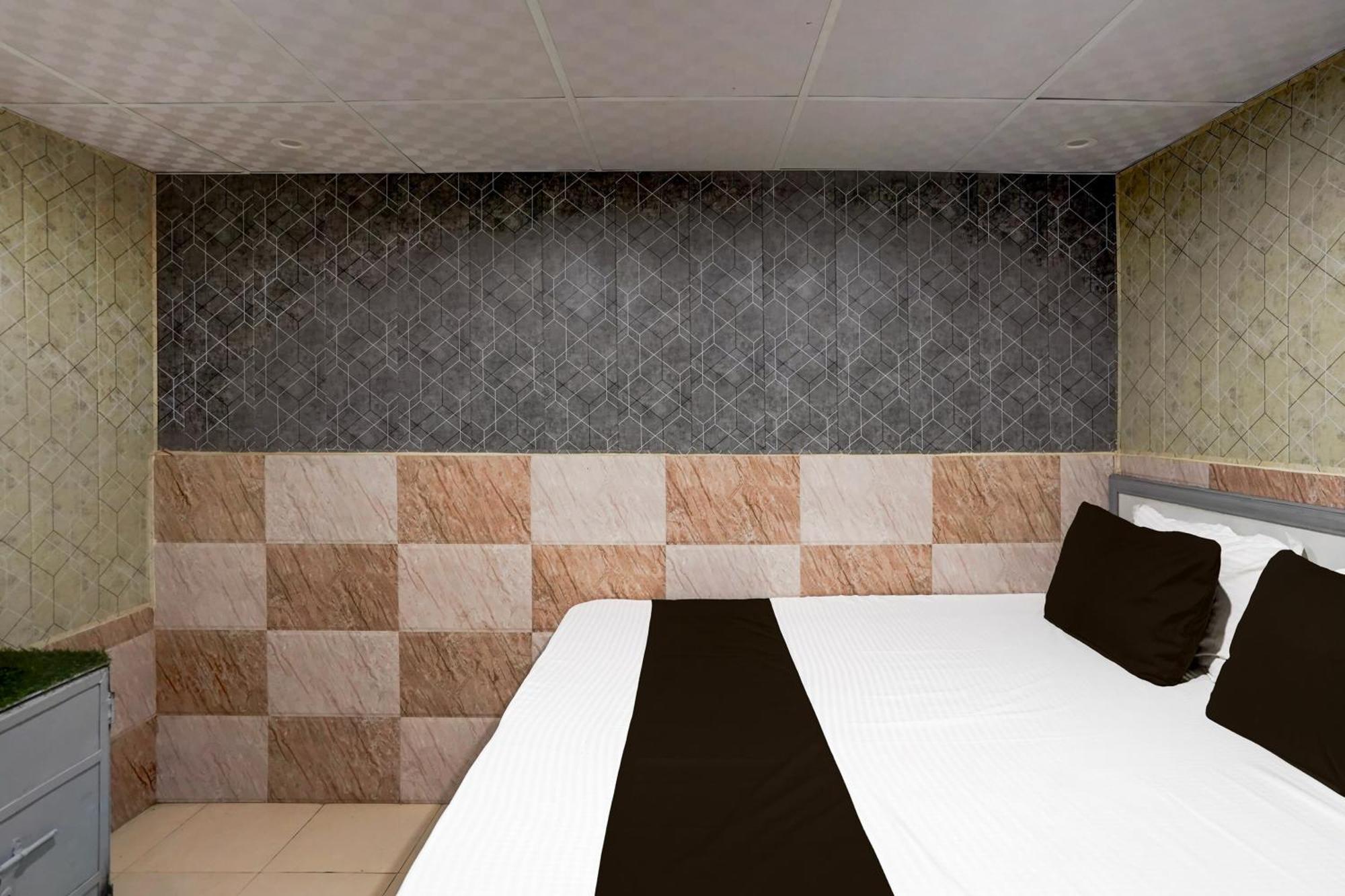 Hotel O Anant Ghaziabad Luaran gambar